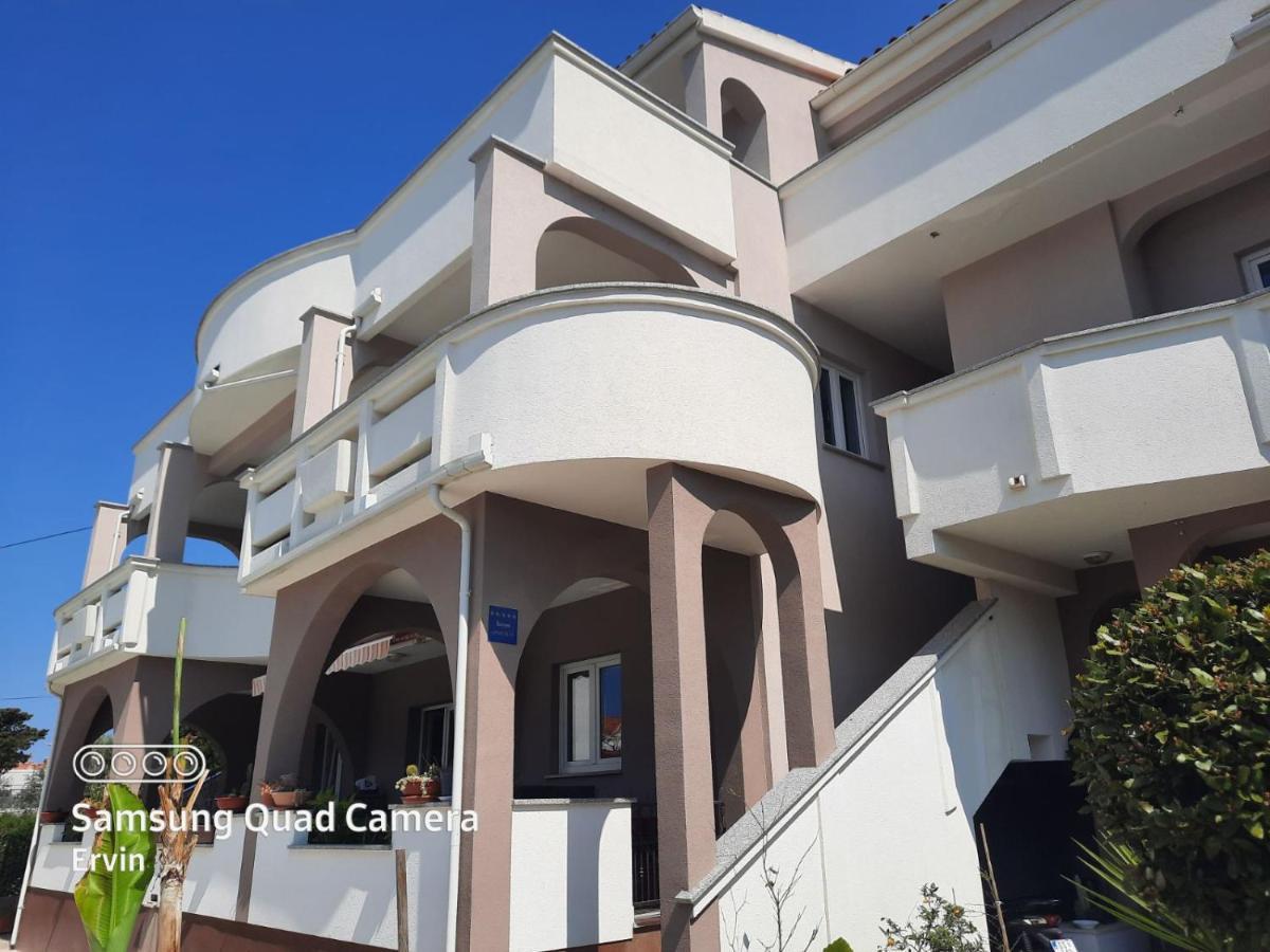 נובליה Apartments Dorotea מראה חיצוני תמונה