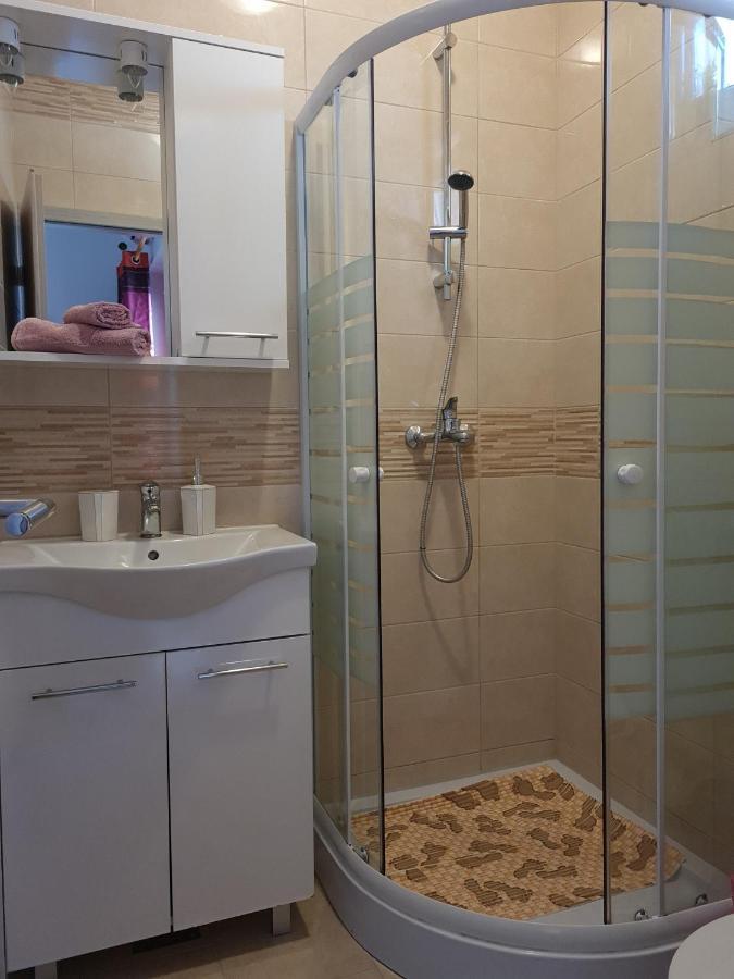 נובליה Apartments Dorotea מראה חיצוני תמונה