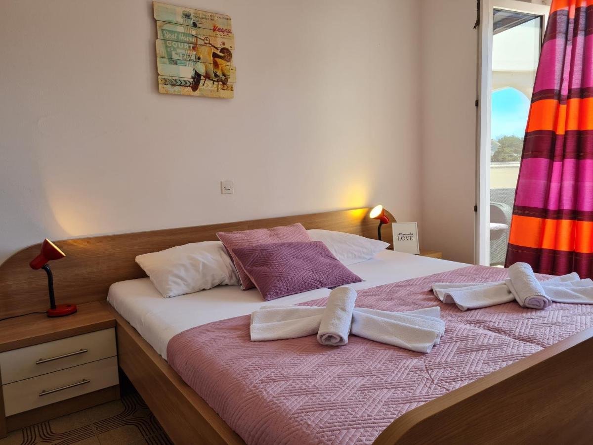 נובליה Apartments Dorotea מראה חיצוני תמונה