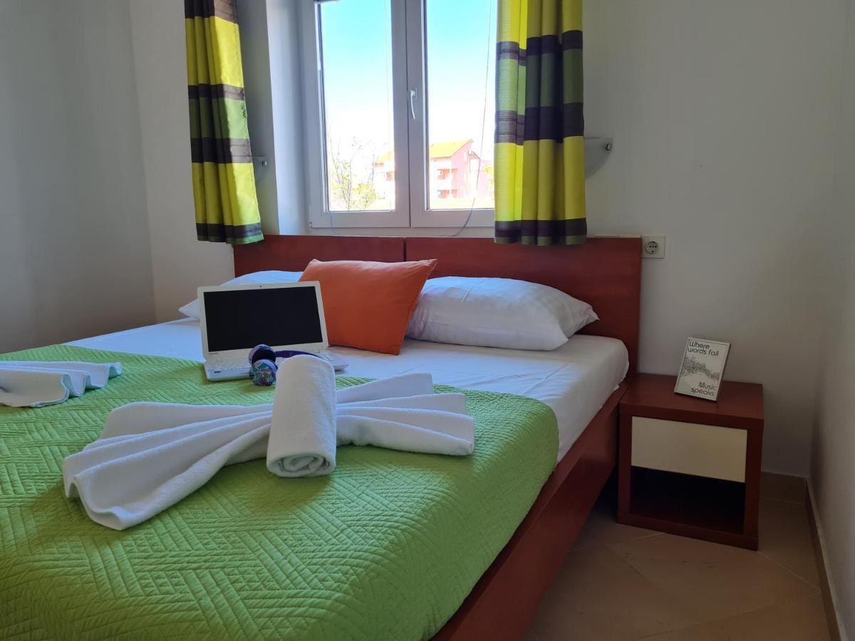 נובליה Apartments Dorotea מראה חיצוני תמונה