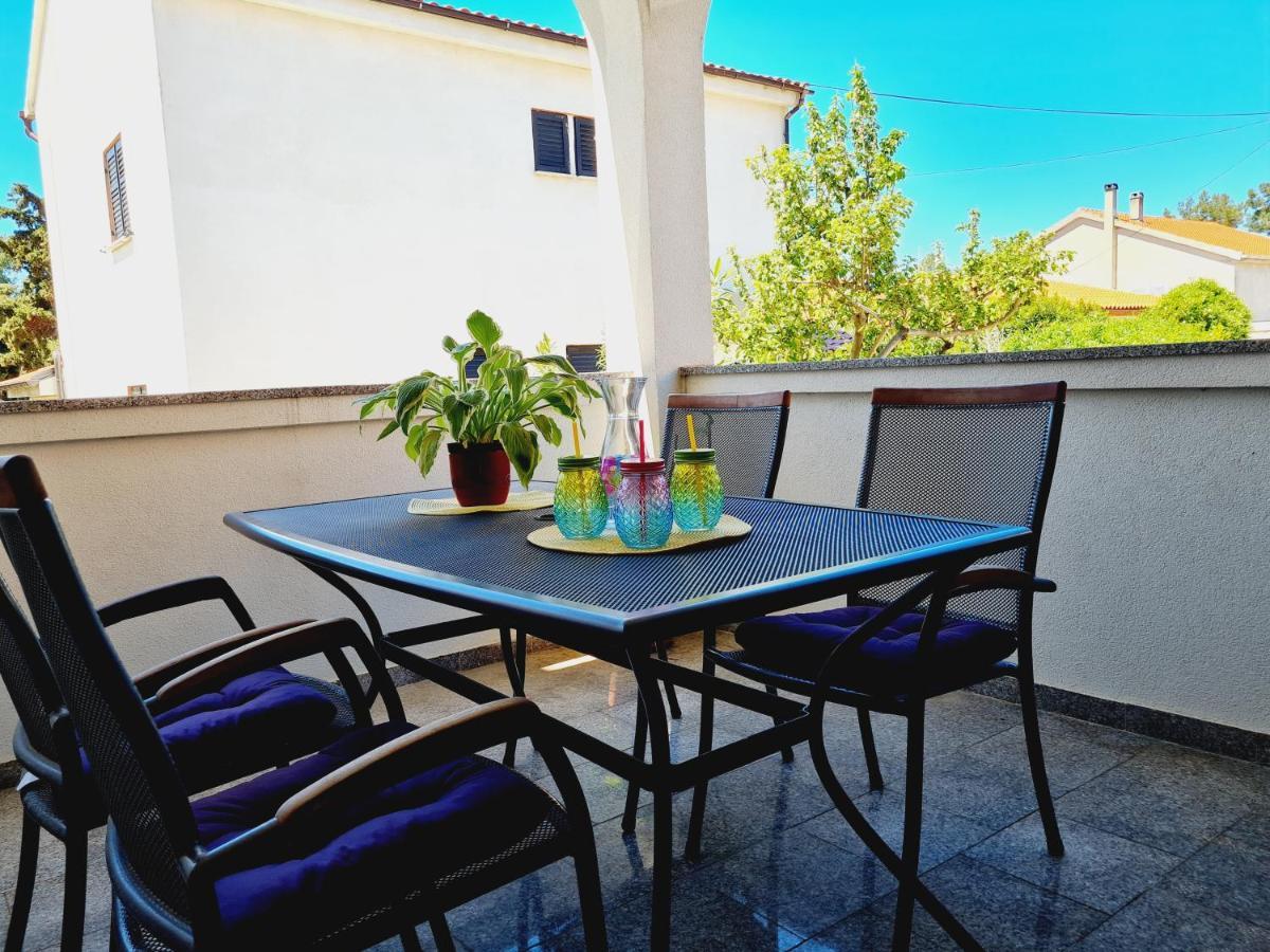 נובליה Apartments Dorotea מראה חיצוני תמונה